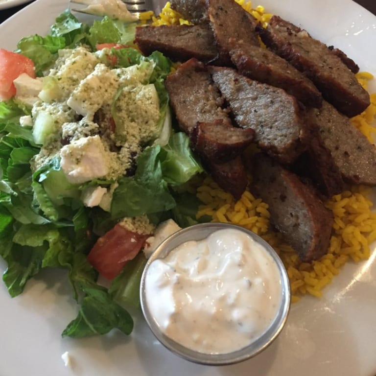 Crispy Fried Calamari: A Mediterranean Delight